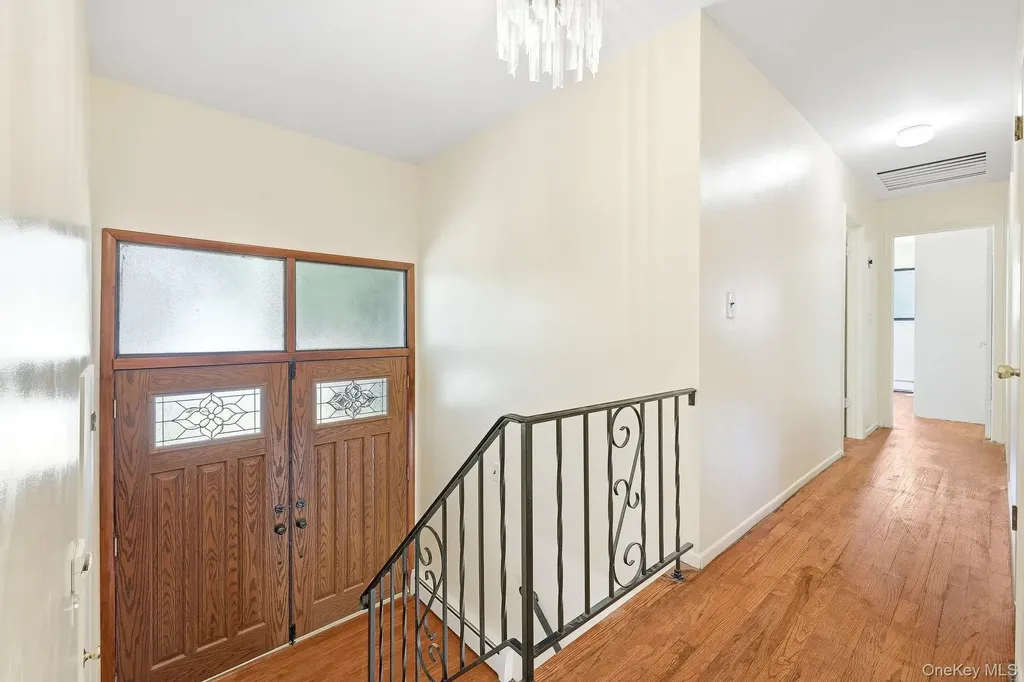 69 Crawford Terrace New Rochelle NY 10804