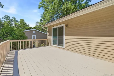 69 Crawford Terrace New Rochelle NY 10804