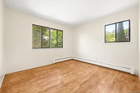 69 Crawford Terrace New Rochelle NY 10804