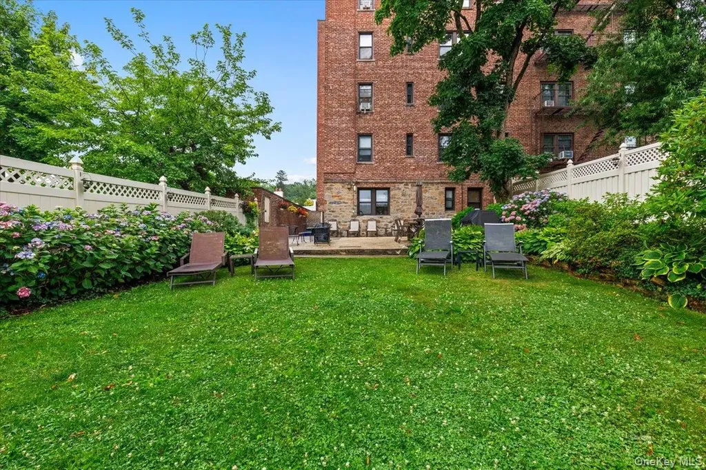 19 S Broadway Tarrytown NY 10591