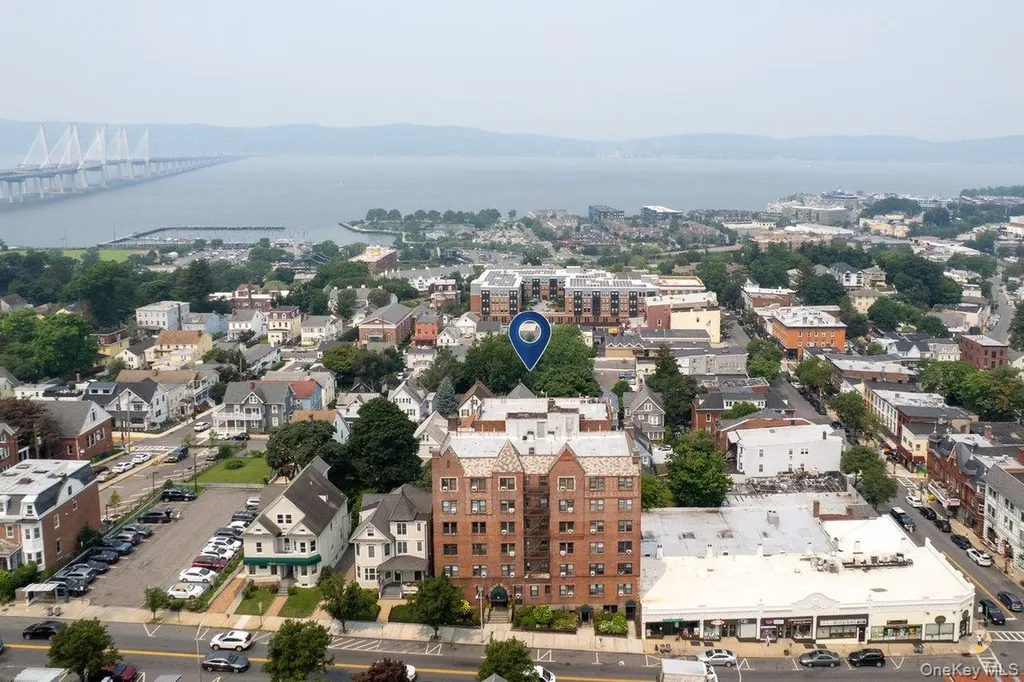 19 S Broadway Tarrytown NY 10591