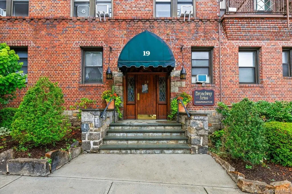 19 S Broadway Tarrytown NY 10591
