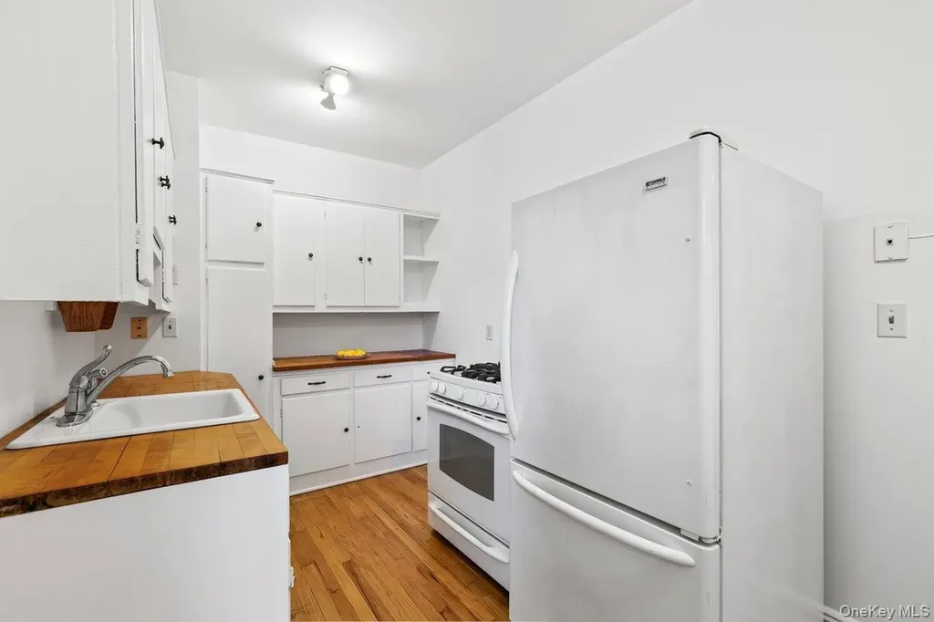 19 S Broadway Tarrytown NY 10591