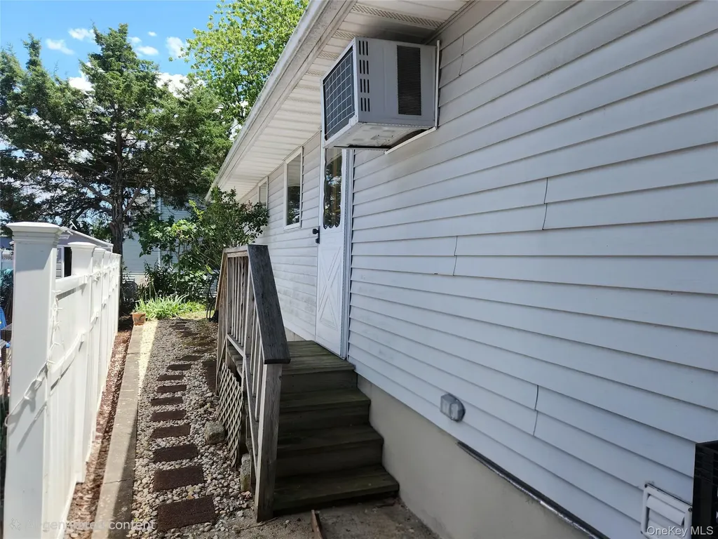 2777 Alder Road Bellmore NY 11710