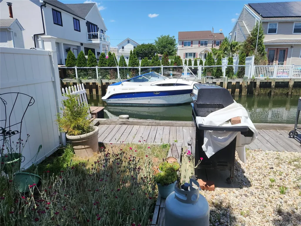 2777 Alder Road Bellmore NY 11710