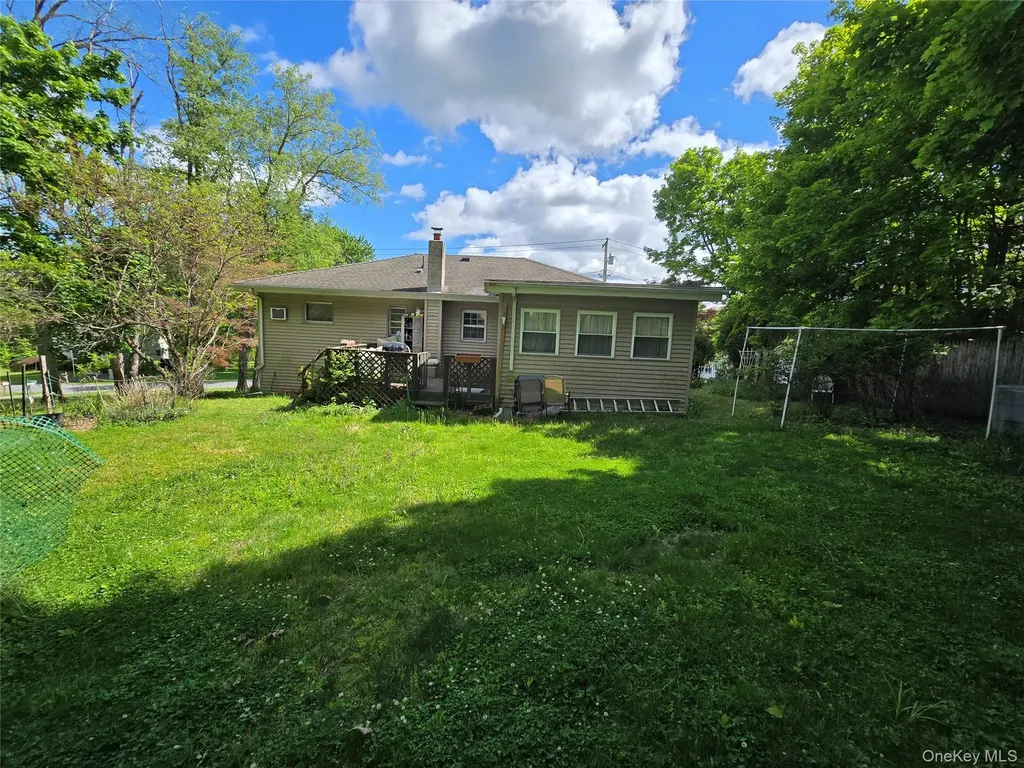 5 Beaverbrook Road New Windsor NY 12553