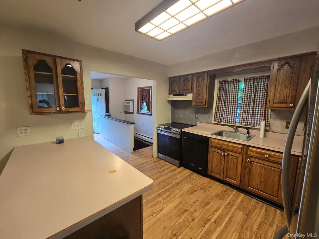 5 Beaverbrook Road New Windsor NY 12553