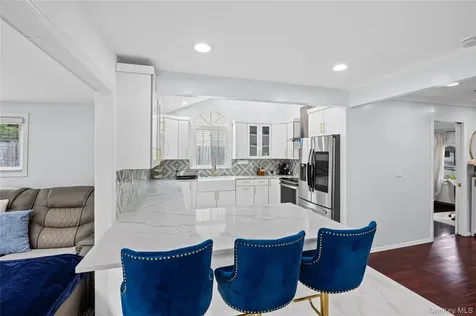 1022 Fire Island Avenue Bay Shore NY 11706
