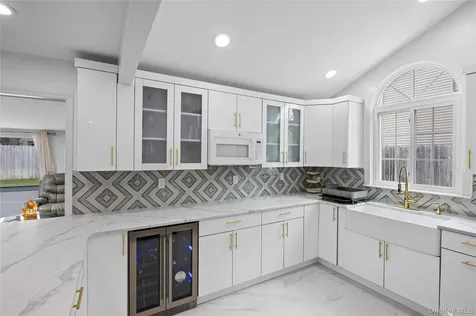 1022 Fire Island Avenue Bay Shore NY 11706
