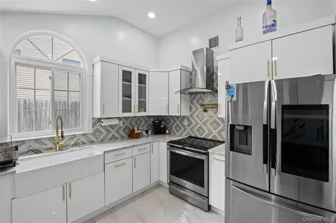 1022 Fire Island Avenue Bay Shore NY 11706
