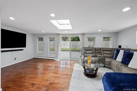 1022 Fire Island Avenue Bay Shore NY 11706