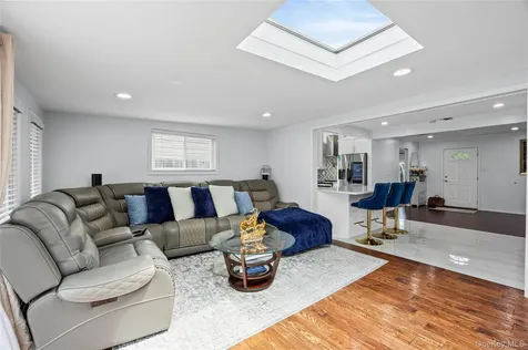 1022 Fire Island Avenue Bay Shore NY 11706
