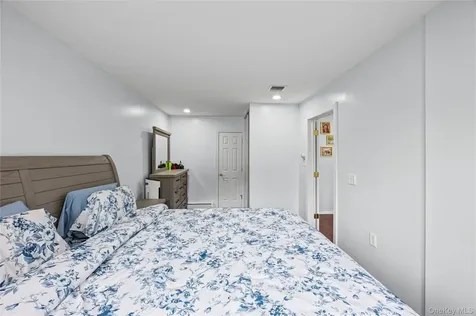 1022 Fire Island Avenue Bay Shore NY 11706
