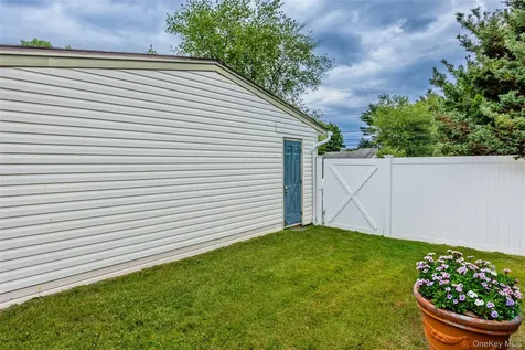 1022 Fire Island Avenue Bay Shore NY 11706