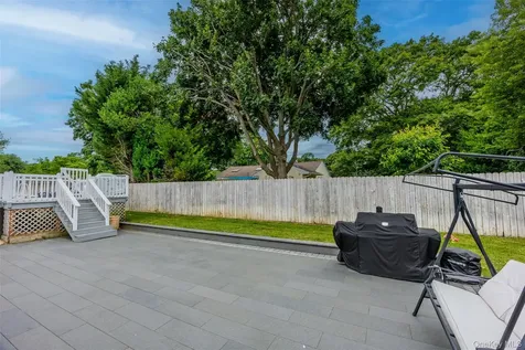 1022 Fire Island Avenue Bay Shore NY 11706