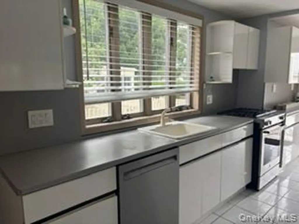 2701 Park Avenue Baldwin NY 11510