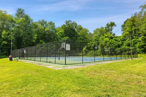 606 Village Drive Brewster NY 10509