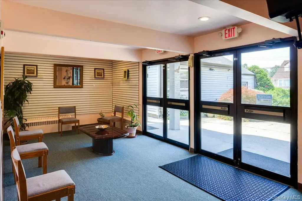 215 N Hillside Avenue Valley Stream NY 11580