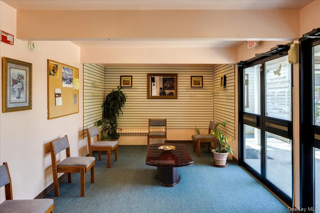 215 N Hillside Avenue Valley Stream NY 11580