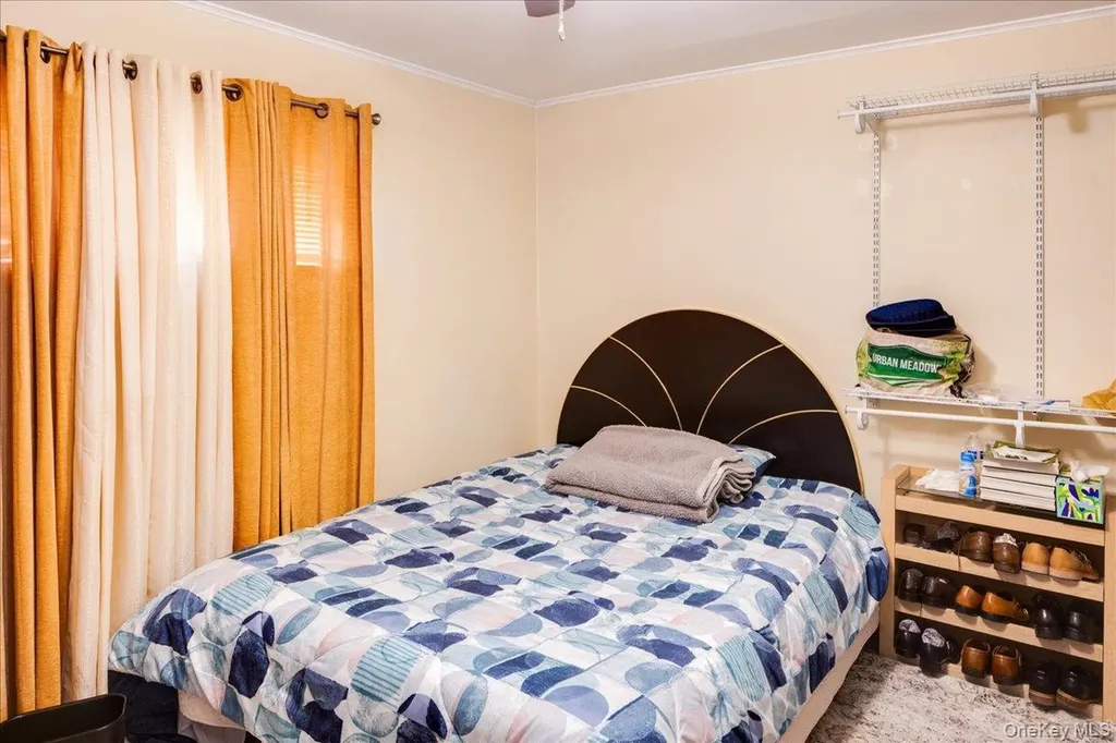 215 N Hillside Avenue Valley Stream NY 11580