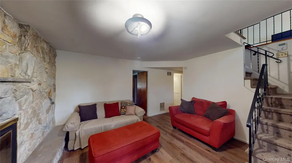 39 Van Terrace Sparkill NY 10976