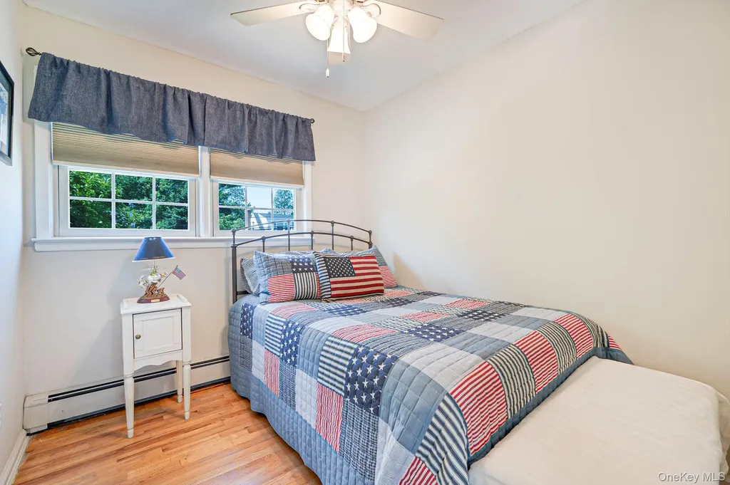 332 N Monroe Avenue Lindenhurst NY 11757