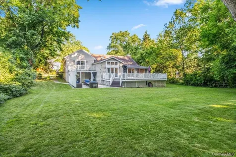 372 Fort Hill Road Scarsdale NY 10583