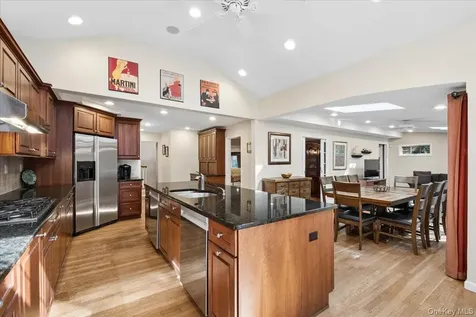 372 Fort Hill Road Scarsdale NY 10583