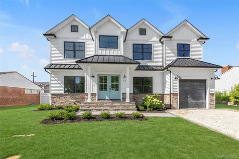 23 Garden Circle Syosset NY 11791