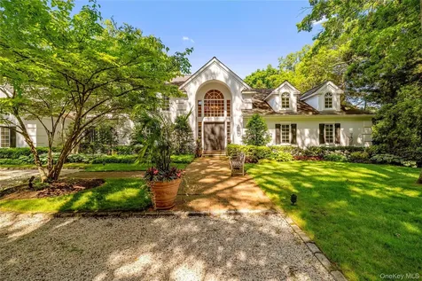 5 Hemlock Drive Brookville NY 11545