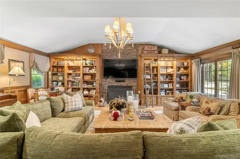 5 Hemlock Drive Brookville NY 11545