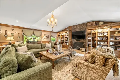 5 Hemlock Drive Brookville NY 11545