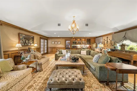 5 Hemlock Drive Brookville NY 11545