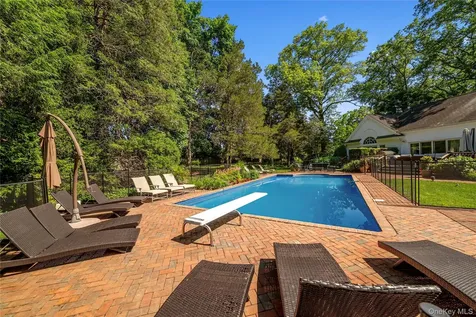 5 Hemlock Drive Brookville NY 11545