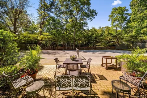 5 Hemlock Drive Brookville NY 11545