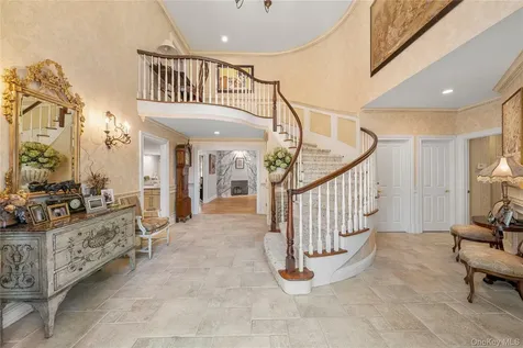 5 Hemlock Drive Brookville NY 11545
