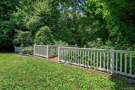 460 Washington Avenue Pleasantville NY 10570