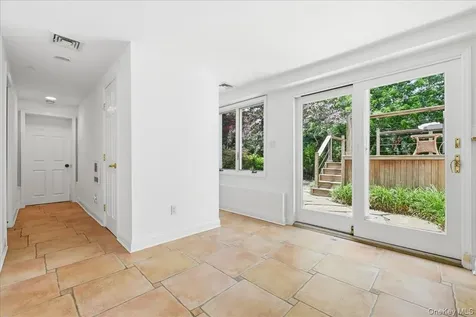 15 Seneca Place Jericho NY 11753
