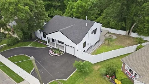 378 Lakeshore Boulevard Massapequa Park NY 11762