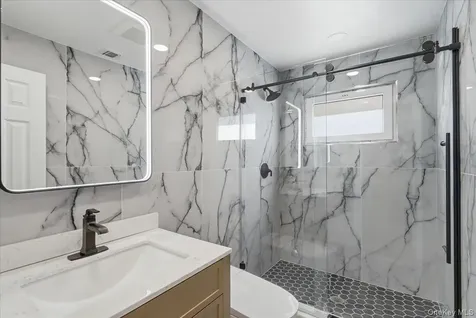 378 Lakeshore Boulevard Massapequa Park NY 11762