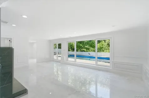378 Lakeshore Boulevard Massapequa Park NY 11762