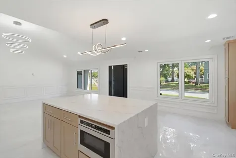 378 Lakeshore Boulevard Massapequa Park NY 11762