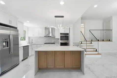378 Lakeshore Boulevard Massapequa Park NY 11762