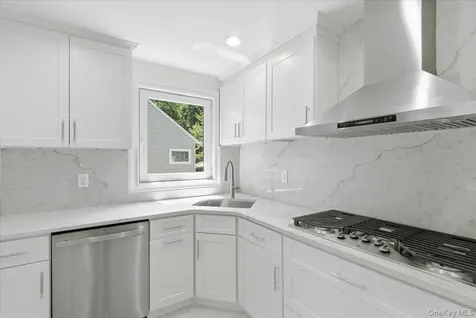 378 Lakeshore Boulevard Massapequa Park NY 11762