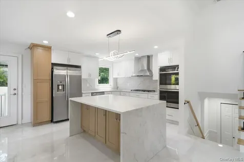 378 Lakeshore Boulevard Massapequa Park NY 11762
