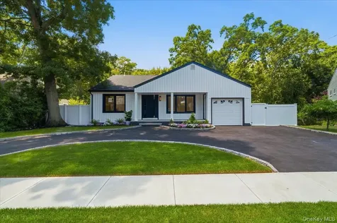 378 Lakeshore Boulevard Massapequa Park NY 11762