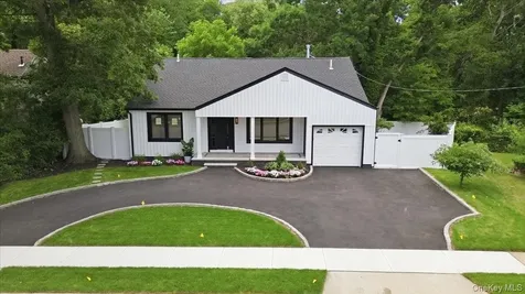 378 Lakeshore Boulevard Massapequa Park NY 11762