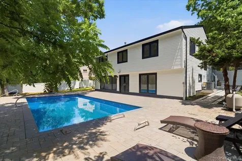 378 Lakeshore Boulevard Massapequa Park NY 11762