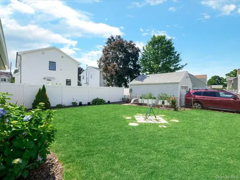 4 23rd Street Jericho NY 11753