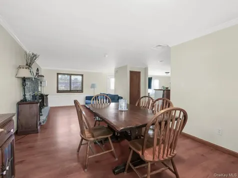 4 23rd Street Jericho NY 11753